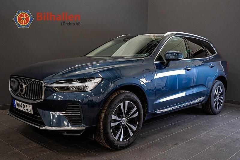 Blå Begagnad 2022 Volvo XC60 Core SUV | 339 000 kr (Superpris) - Bild 1/4