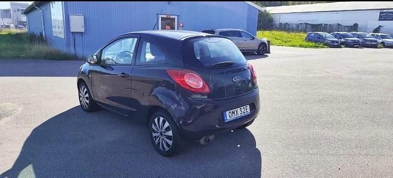 Begagnad Ford Ka 69 HK (50 kW) 2010 Svart Halvkombi