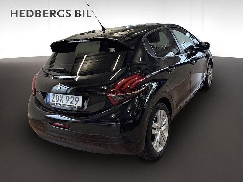 Begagnad Peugeot 208 82 HK (60 kW) 2018 Svart Halvkombi
