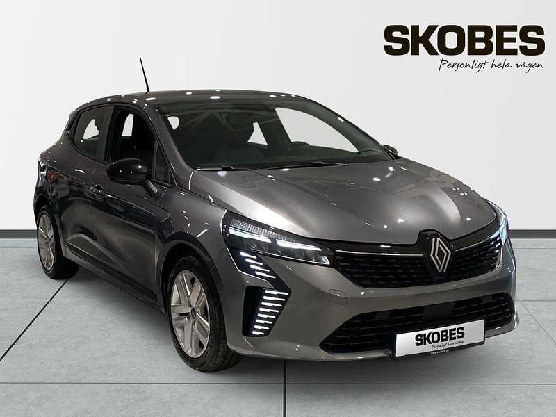 Grå Begagnad 2024 Renault Clio V Evolution Halvkombi | 194 500 kr (Lite dyr) - Bild 1/3