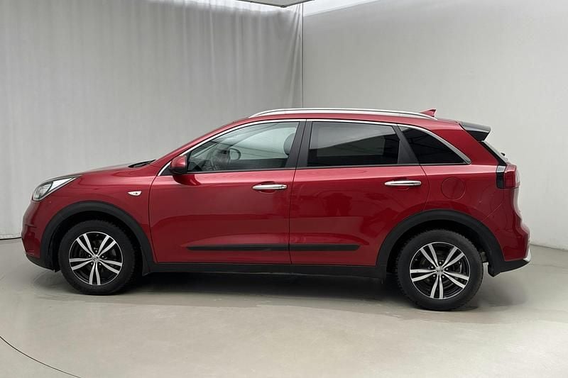 Begagnad Kia Niro Advance 141 HK (103 kW) 2019 Röd SUV
