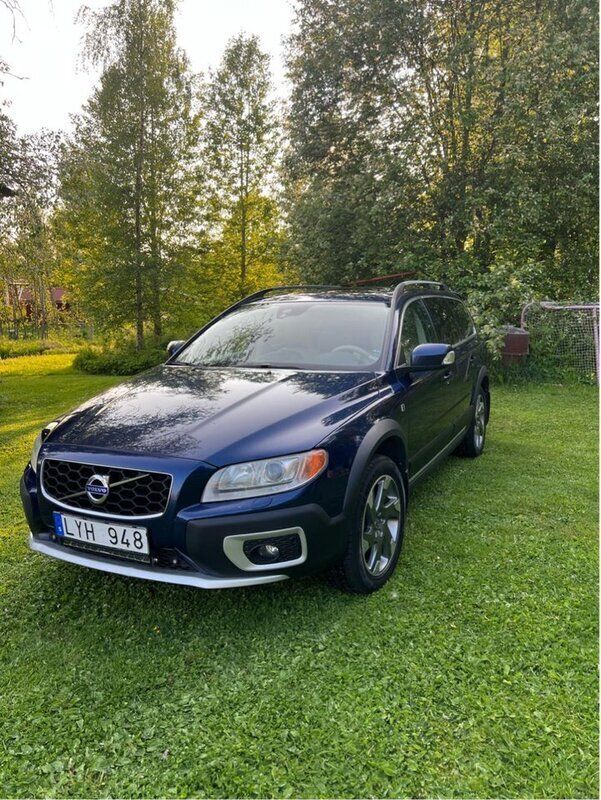 Blå Begagnad 2012 Volvo XC70 Momentum SUV | 110 000 kr (Marknadspris) - Bild 1/4