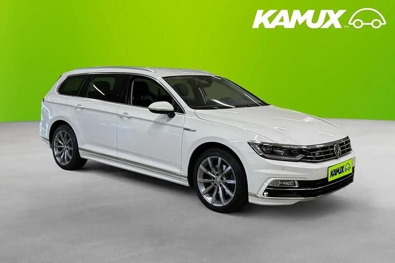 Vit Begagnad 2018 VW Passat Kombi | 218 800 kr (Dyr) - Bild 1/4