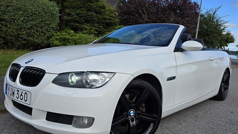 Begagnad 2008 BMW 320 Cabriolet Cab | 75 000 kr (Lite dyr) - Bild 1/4