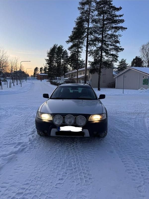 Begagnad Volvo XC70 185 HK (136 kW) 2006 Kombi