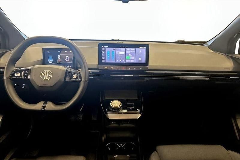 Begagnad MG MG4 EV 125 kW (171 HK) 2023 Vit Halvkombi