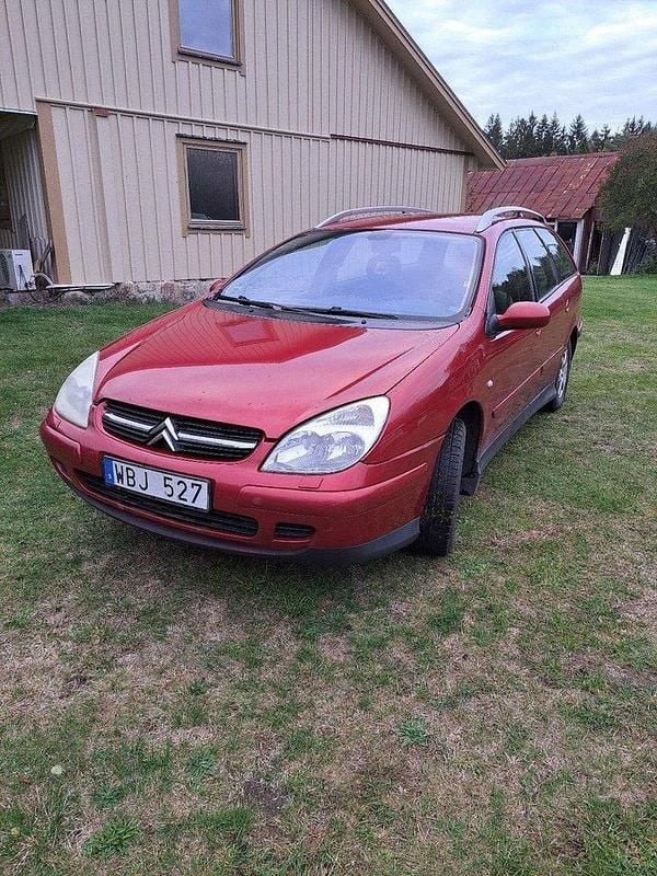 Röd Begagnad 2004 Citroën C5 Kombi | 8 000 kr (Bra pris) - Bild 1/4