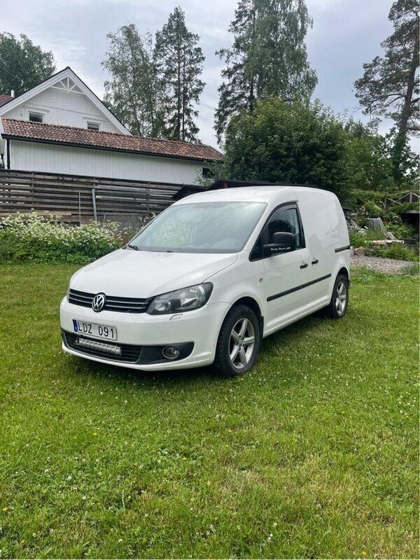 Vit Begagnad 2011 VW Caddy Minibuss | 60 000 kr (Lite dyr) - Bild 1/4