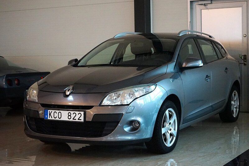 Grå Begagnad 2009 Renault Mégane GrandTour Kombi | 34 500 kr (Marknadspris) - Bild 1/4