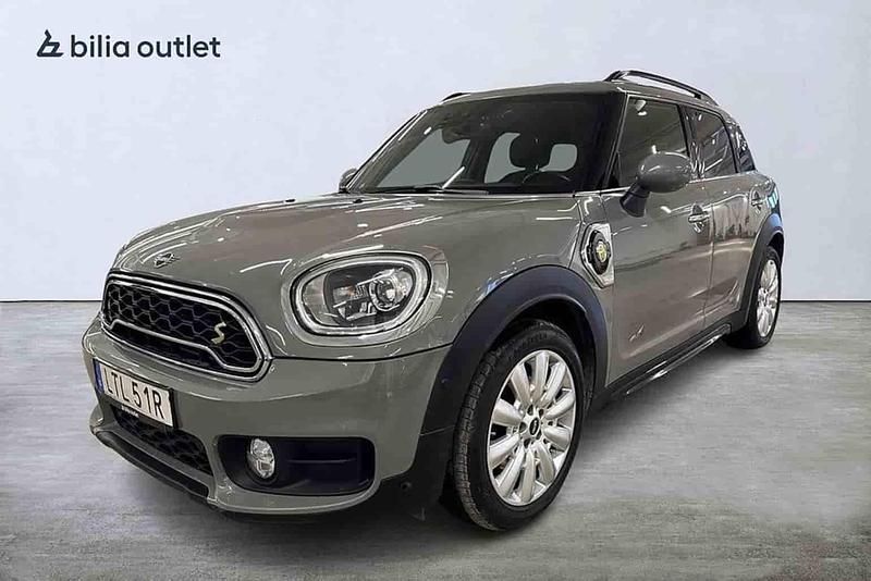 Grå Begagnad 2019 Mini Cooper Countryman SUV | 224 900 kr (Marknadspris) - Bild 1/1