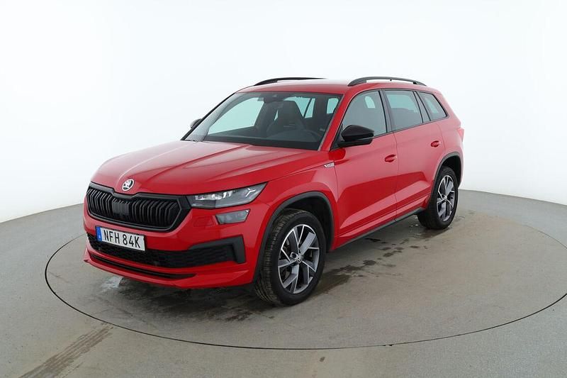 Röd Begagnad 2022 Skoda Kodiaq SportLine SUV | 345 000 kr (Marknadspris) - Bild 1/3
