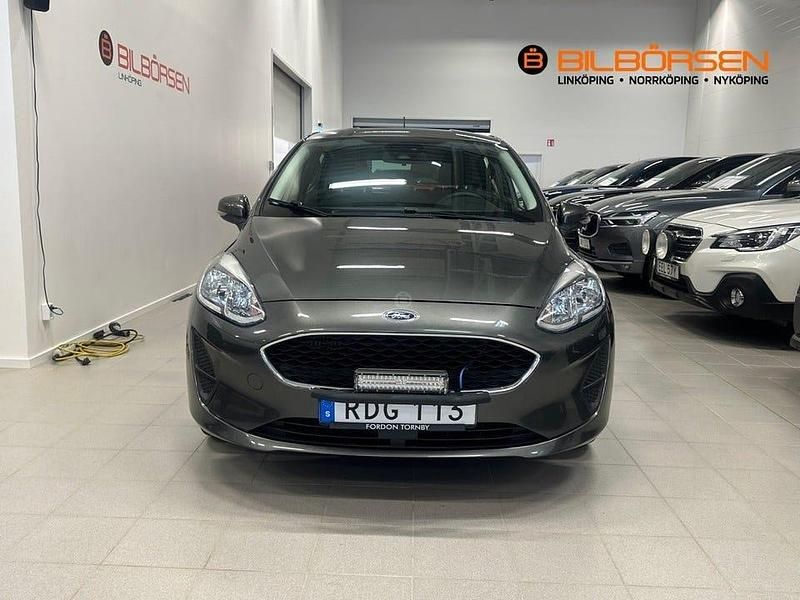 Begagnad Ford Fiesta 101 HK (74 kW) 2018 Grå Halvkombi