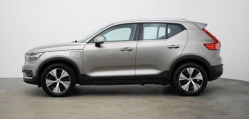 Begagnad 2021 Volvo XC40 SUV | 299 000 kr (Marknadspris) - Bild 1/4
