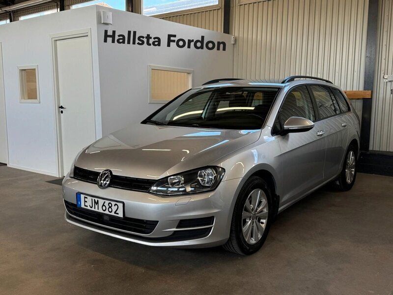 Silver Begagnad 2015 VW Golf VII Kombi | 108 900 kr (Marknadspris) - Bild 1/4