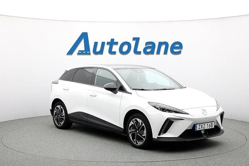 Vit Begagnad 2022 MG MG4 EV Luxury Halvkombi | 239 900 kr (Marknadspris) - Bild 1/2