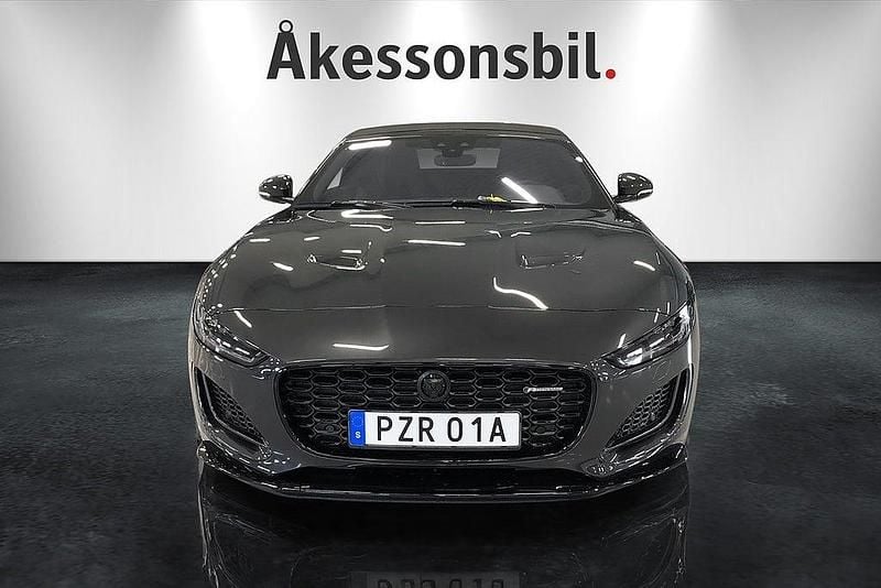 Begagnad Jaguar F-Type 301 HK (221 kW) 2023 Grå Cab