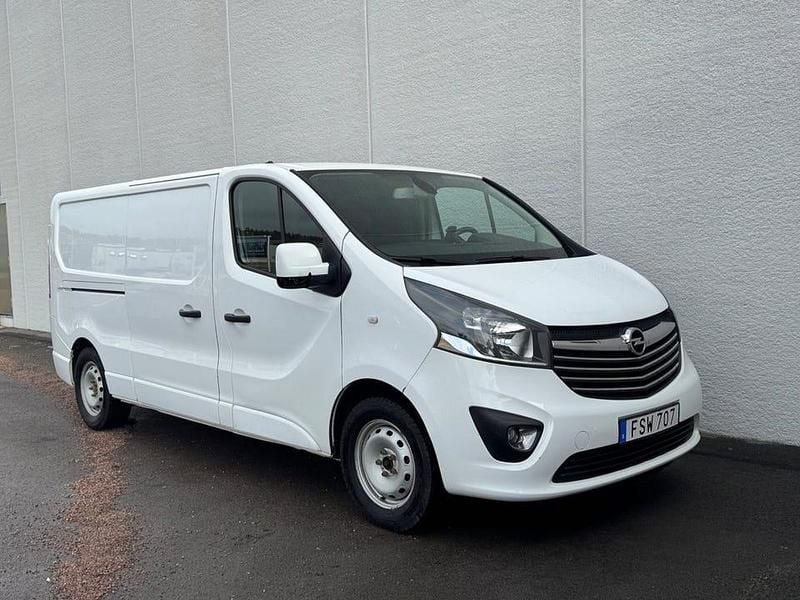 Begagnad Opel Vivaro 125 HK (91 kW) 2017 Vit Minibuss