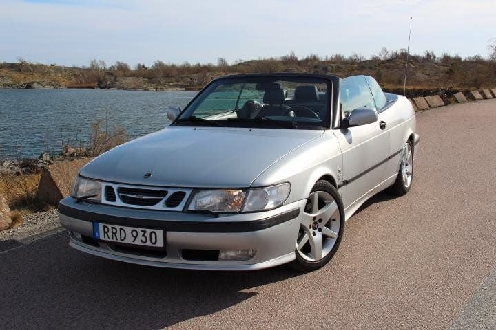Grå Begagnad 2000 Saab 9-3 Cabriolet Cab | 74 000 kr (Marknadspris) - Bild 1/4