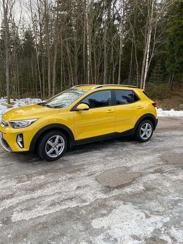Begagnad Kia Stonic 120 HK (88 kW) 2022 SUV