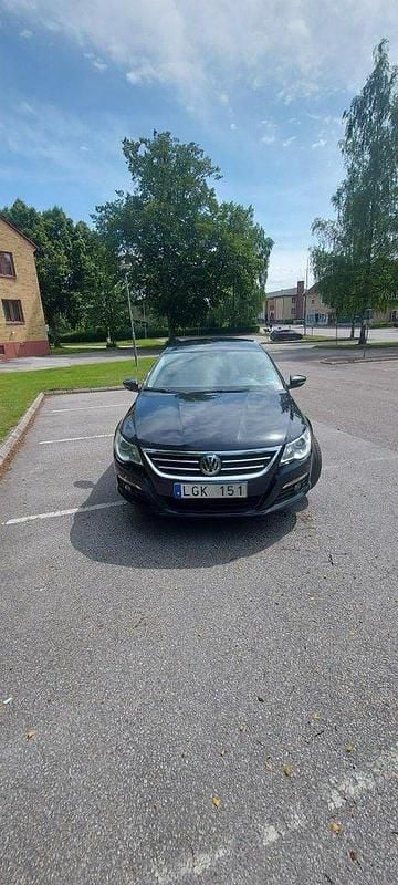 Svart Begagnad 2011 VW CC Sedan | 88 000 kr (Marknadspris) - Bild 1/4