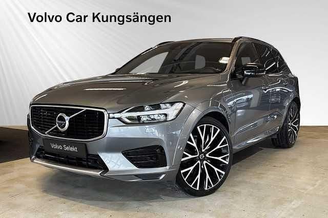 Grå Begagnad 2020 Volvo XC60 R-Design SUV | 424 900 kr (Marknadspris) - Bild 1/3
