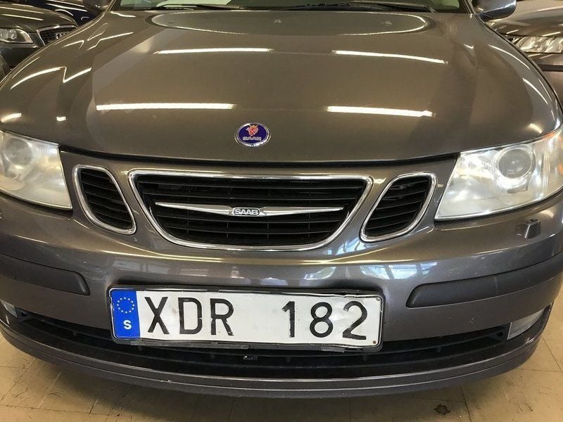 Begagnad Saab 9-3 Vector 150 HK (110 kW) 2005 Brun Kombi