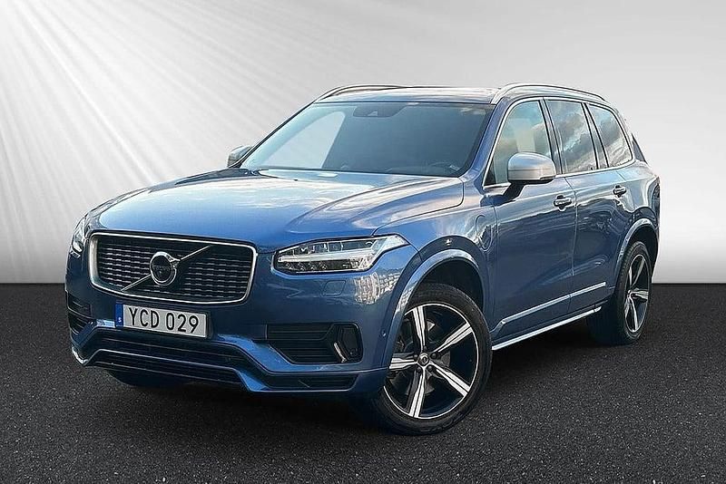 Blå Begagnad 2016 Volvo XC90 R-Design SUV | 369 900 kr (Marknadspris) - Bild 1/3
