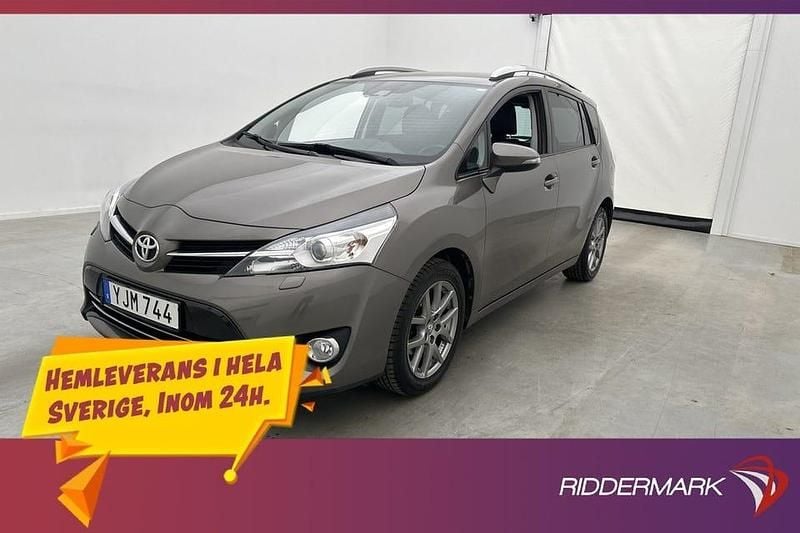 Mörkgrå Begagnad 2016 Toyota Verso Minibuss | 208 900 kr (Marknadspris) - Bild 1/3