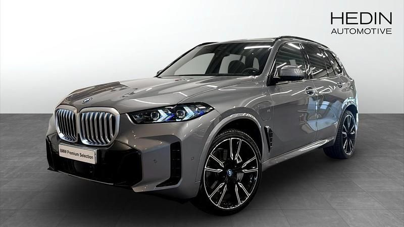 Begagnad 2025 BMW X5 M Sport SUV | 1 048 700 kr - Bild 1/4