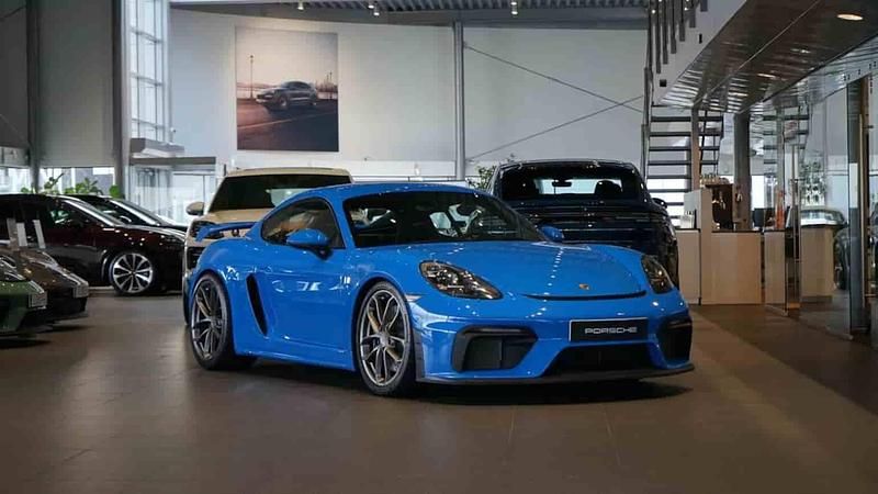 Blå Begagnad 2022 Porsche 718 Cayman GT4 Sportkupé | 1 149 000 kr - Bild 1/1