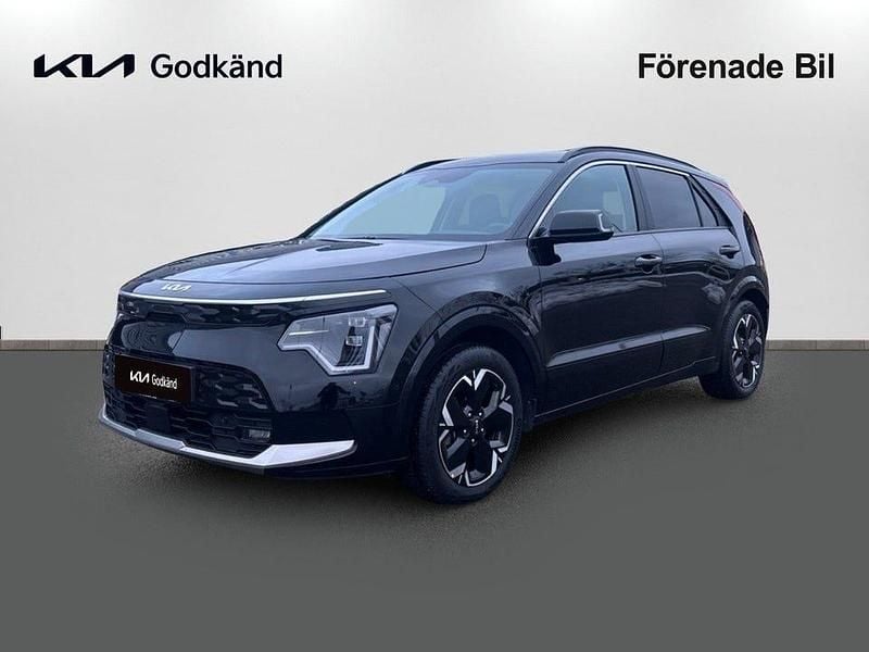 Begagnad Kia e-Niro Advance 150 kW (204 HK) 2023 Svart SUV