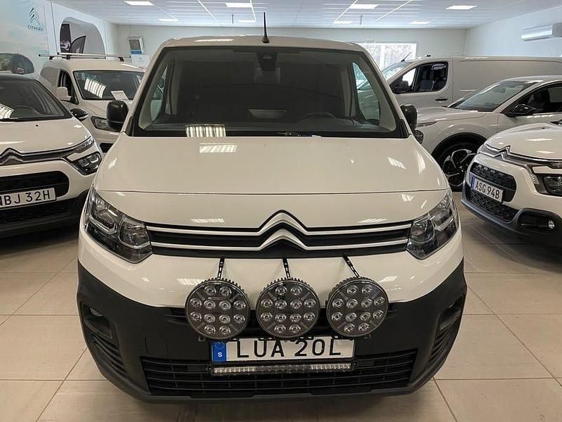 Begagnad Citroën Berlingo 131 HK (96 kW) 2019 Vit Minibuss