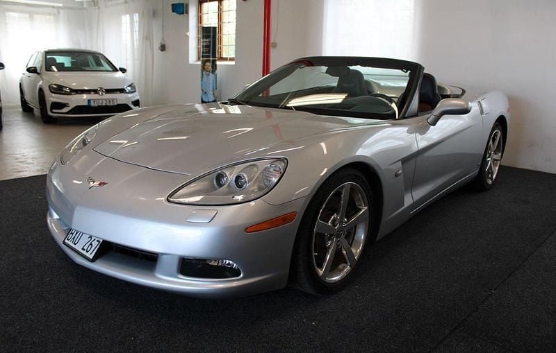 Begagnad Chevrolet Corvette LS 437 HK (321 kW) 2009 Grå Cab