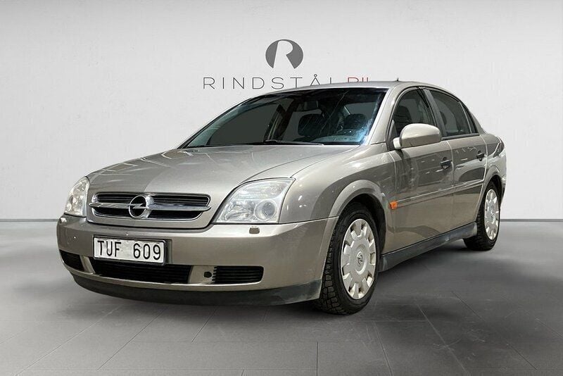 Grå Begagnad 2002 Opel Vectra Sedan | 9 900 kr (Superpris) - Bild 1/3