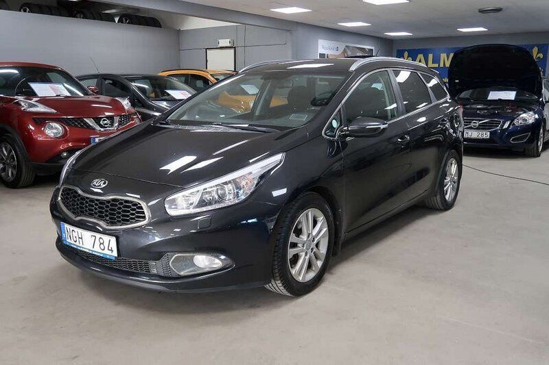 Svart Begagnad 2012 Kia Ceed Sportswagon Comfort Kombi | 79 500 kr (Marknadspris) - Bild 1/4
