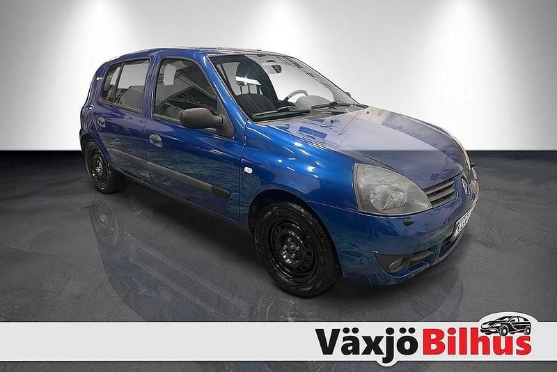 Begagnad Renault Clio II 75 HK (55 kW) 2007 Blå Halvkombi