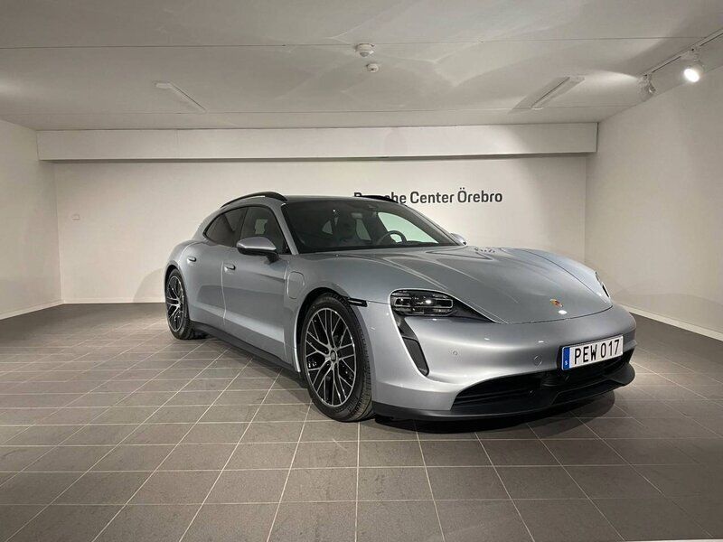 Begagnad 2023 Porsche Taycan El 408 HK 9 545 kr 702 28 REBRO