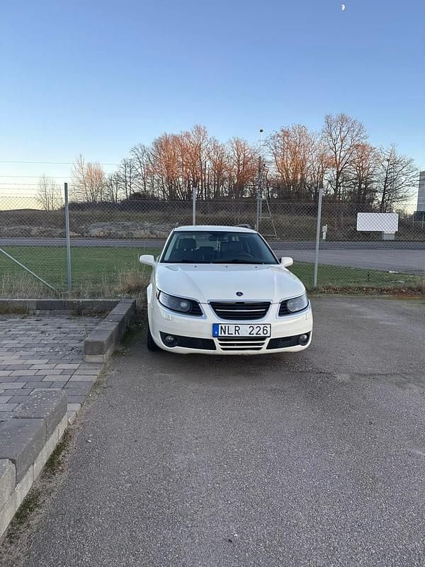 Begagnad 2009 Saab 9-5 Kombi | 30 000 kr (Lite dyr) - Bild 1/4