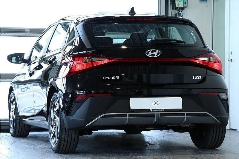 Ny Hyundai i20 Essential 84 HK (61 kW) 2025 Phantom black Halvkombi