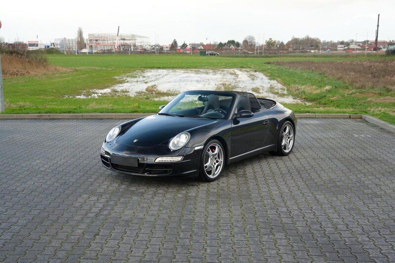 Svart Begagnad 2005 Porsche 911 Carrera S Cabriolet Cab | 429 000 kr - Bild 1/4