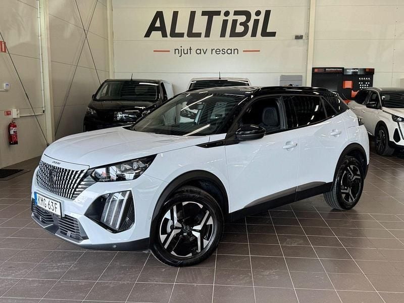 Vit Begagnad 2023 Peugeot 2008 GT SUV | 259 900 kr (Marknadspris) - Bild 1/3