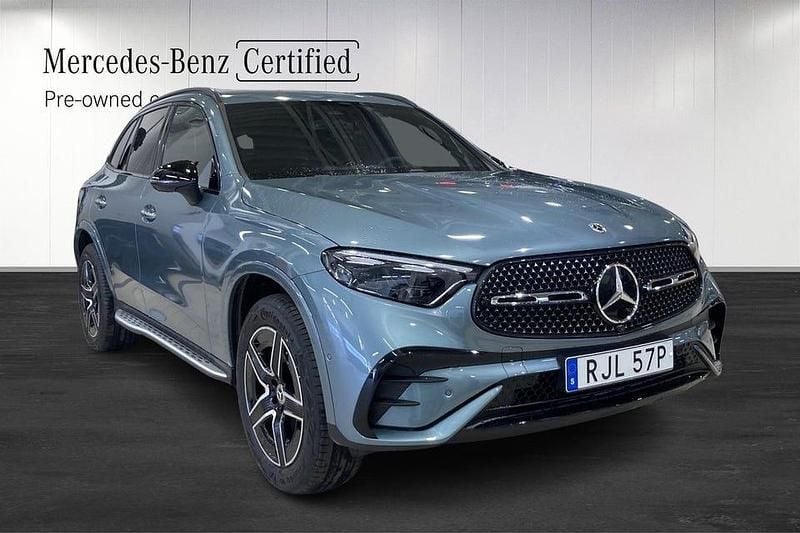 Begagnad Mercedes GLC300 Advanced 204 HK (150 kW) 2025 Grön SUV