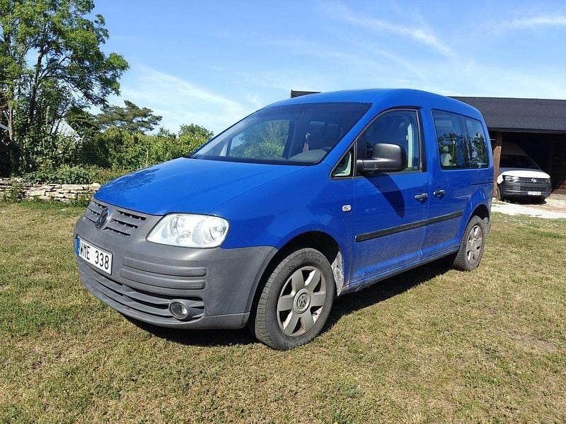 Blå Begagnad 2005 VW Caddy Life Minibuss | 30 000 kr (Superpris) - Bild 1/4