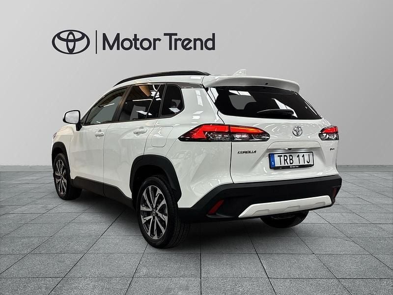 Begagnad Toyota Corolla Cross Style 141 HK (103 kW) 2025 Vit SUV