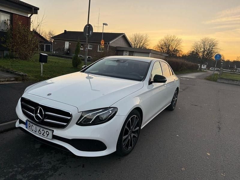 Begagnad 2018 Mercedes E200 Sedan | 220 000 kr (Superpris) - Bild 1/4