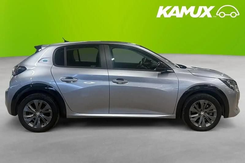Begagnad Peugeot e-208 Active 100 kW (136 HK) 2022 Silver/grå Halvkombi