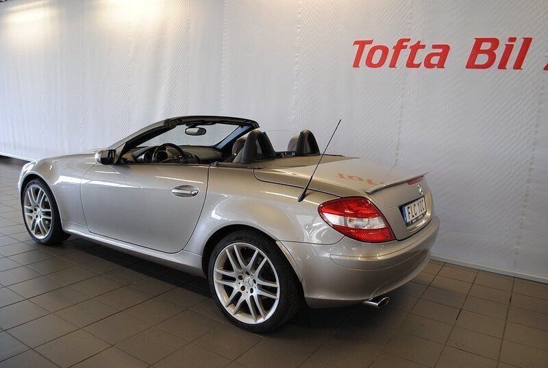 Silver Begagnad 2006 Mercedes SLK280 Cab | 149 000 kr (Dyr) - Bild 1/4