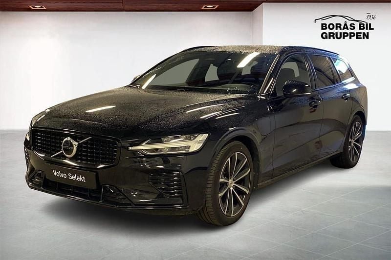 Svart Begagnad 2023 Volvo V60 Plus Kombi | 389 000 kr (Bra pris) - Bild 1/3