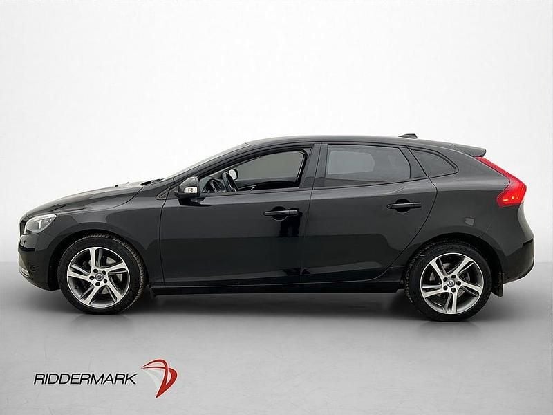 Begagnad Volvo V40 Kinetic 120 HK (88 kW) 2015 Svart Halvkombi