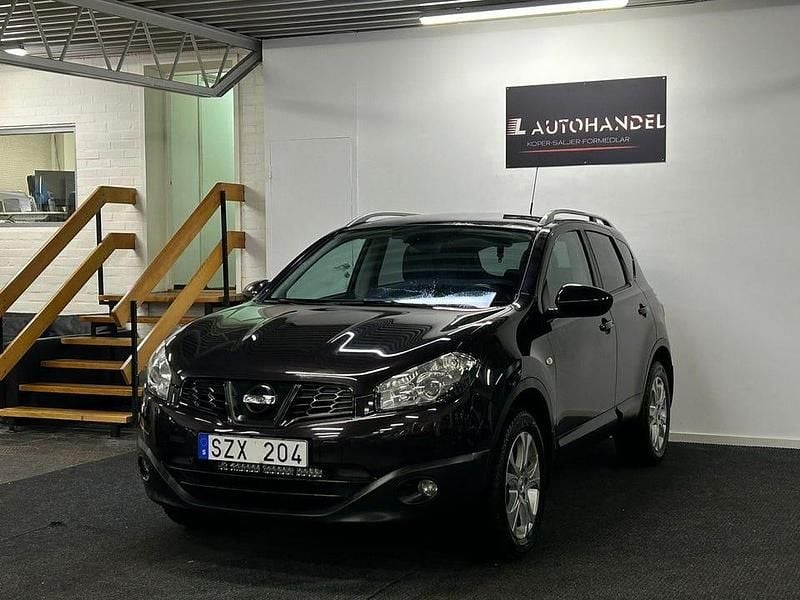 Lila Begagnad 2011 Nissan Qashqai SUV | 64 900 kr (Marknadspris) - Bild 1/4